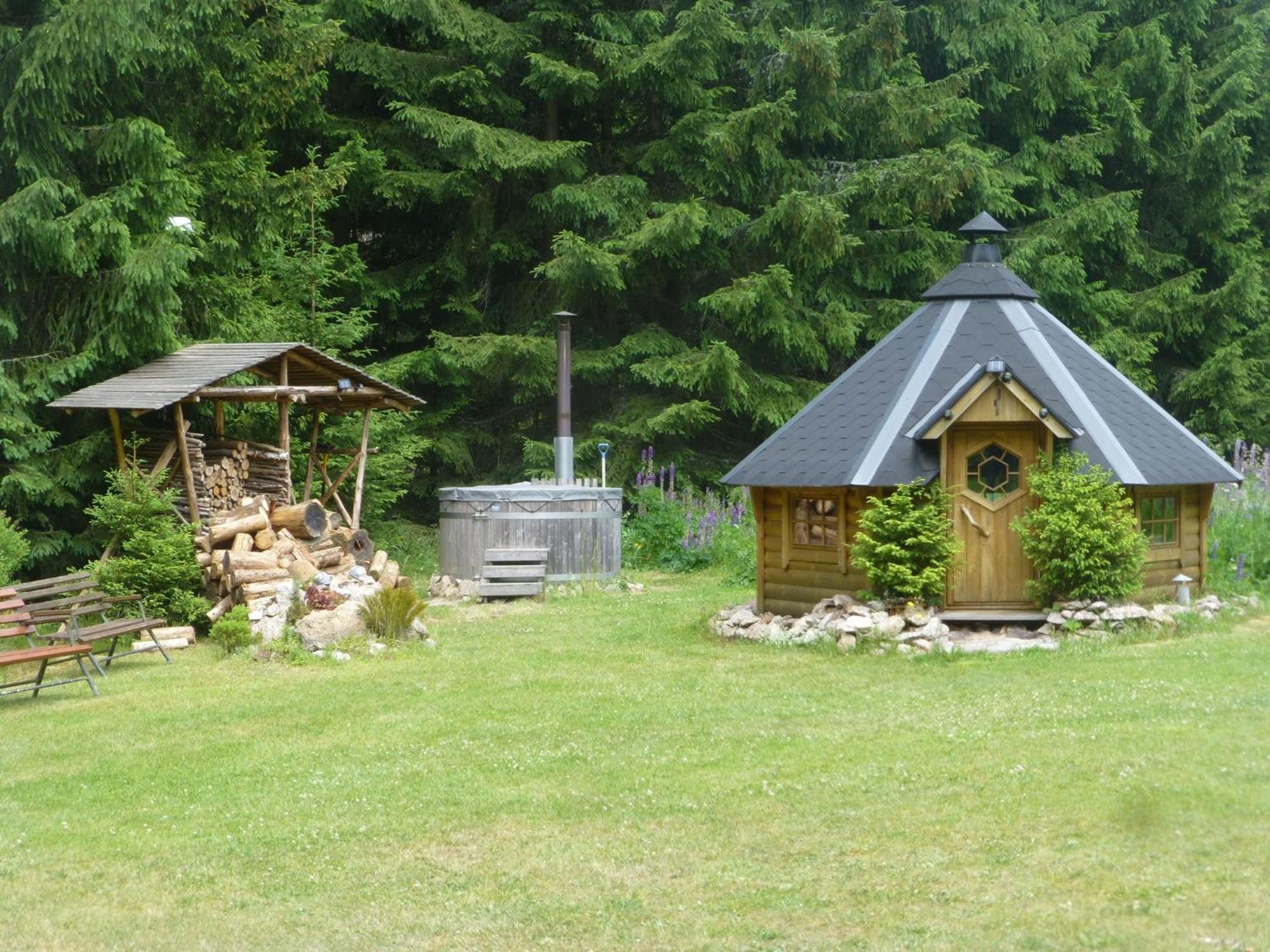 Holiday Home With Shared Pool In J Gersgr N Bad Reiboldsgrün Kültér fotó